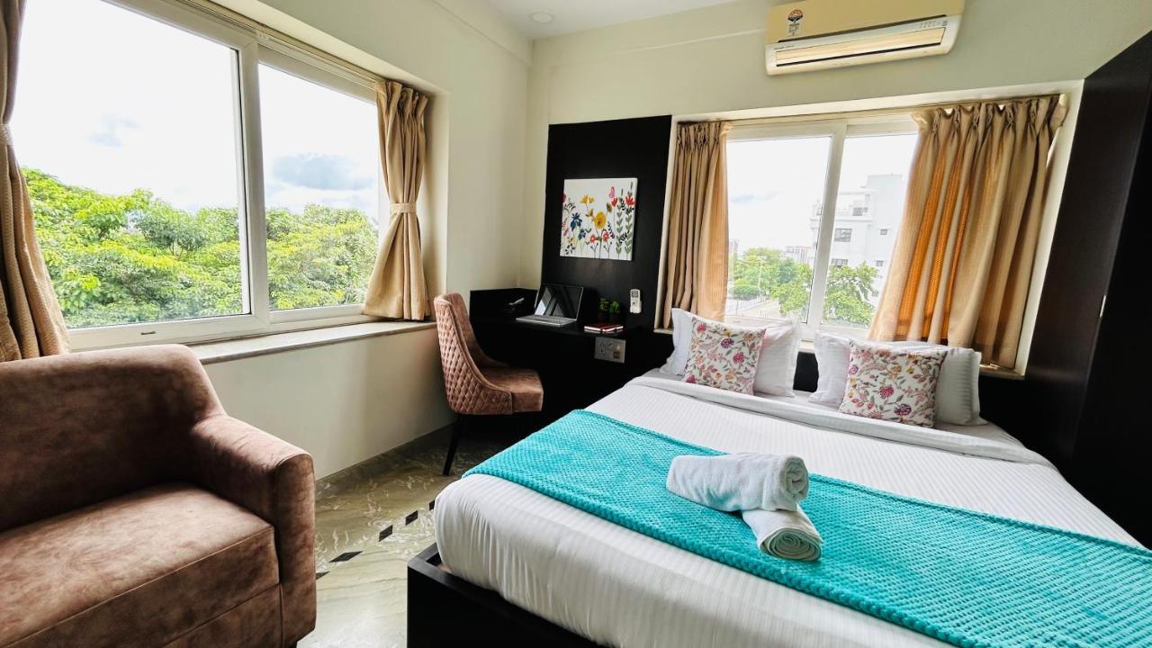 Bluo Lake View Newtown - Boutique Hotel Calcutta Exteriör bild