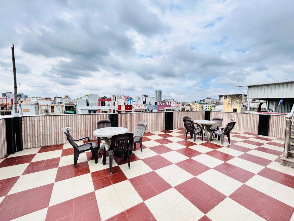 Bluo Lake View Newtown - Boutique Hotel Calcutta Exteriör bild